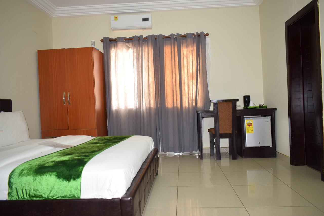 Relle Suites Hotel Ogbodjo Esterno foto